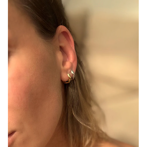 Origins Wave Hoop Earrings - Gold