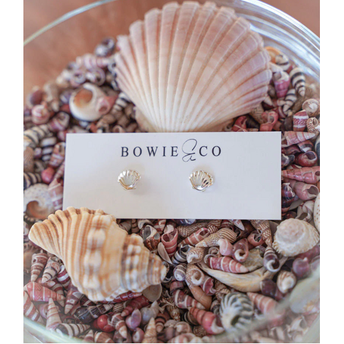 Oceania Shell Stud Earrings - Silver
